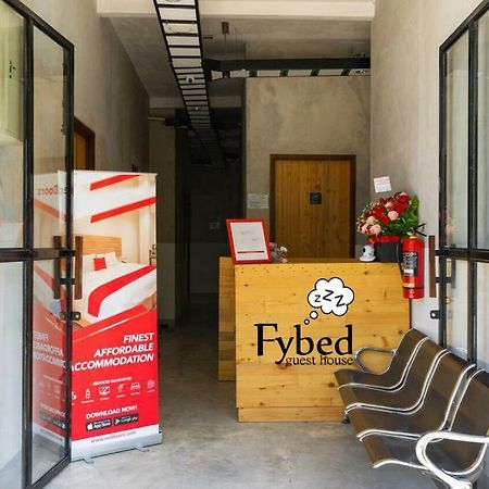 Fybed Aparthotel Semarang Exterior photo